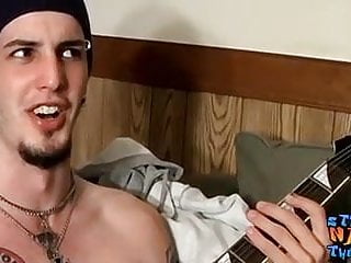 Straight Thug Axel Masturbation After Playing Guitar Solo free video