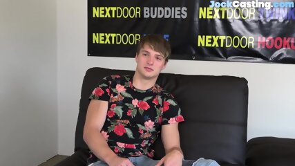 Sixpack Casted Jock Masturbates On The Couch free video